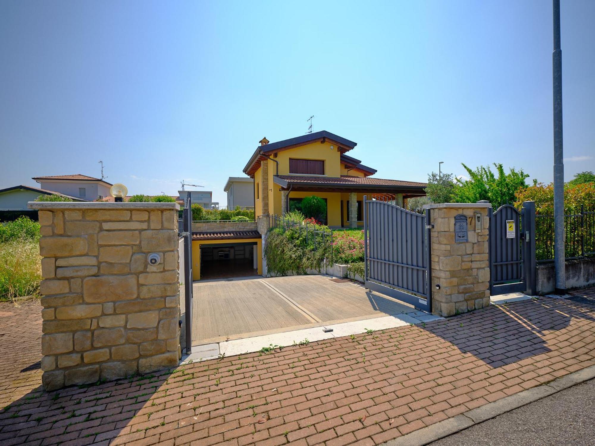 Villasgarda - Villa Leone Salionze Exterior foto